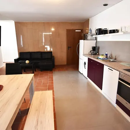 Work And Apartmán